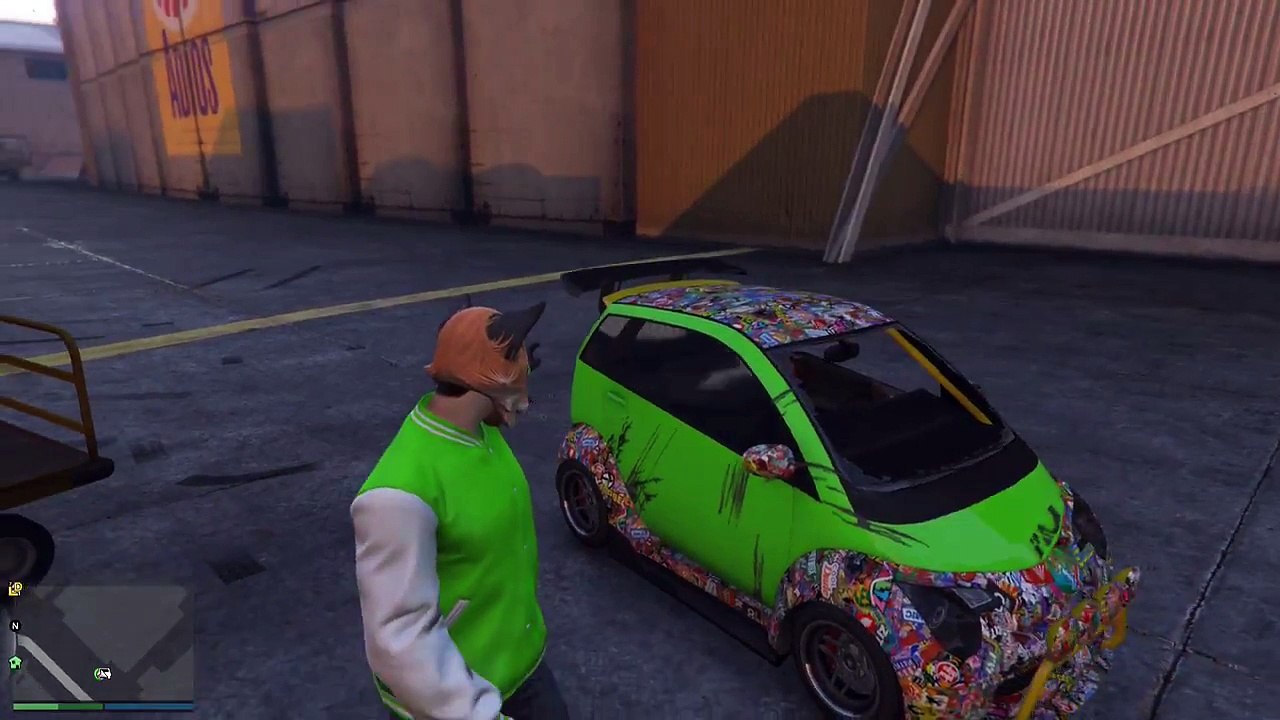 GTA 5 Online Mini Funny Moments - Flying, Hitting, Car!