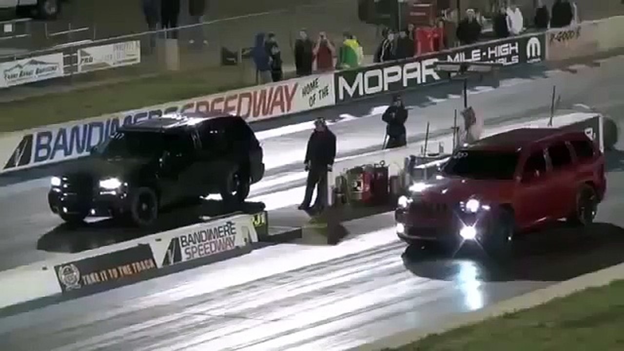 Jeep SRT8 vs Camaro SS