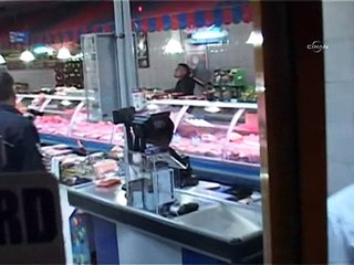 Saldırgan dehşeti: uyuşturucu alan genç, 2 öğrenciye ve polise saldırdı