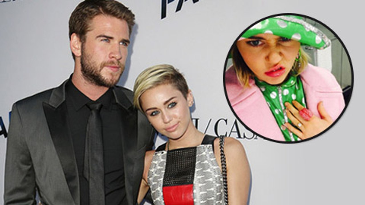 OMG! Liam Hemsworth NOT ENGAGED To Miley Cyrus