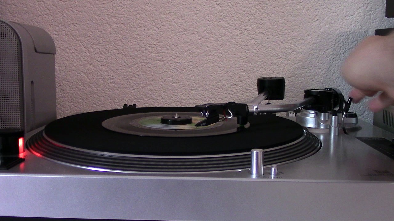 Bellamy Brothers - Let Your Love Flow