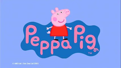 PEPPA PIG PELUCHE SAUTE DANS LA BOUE