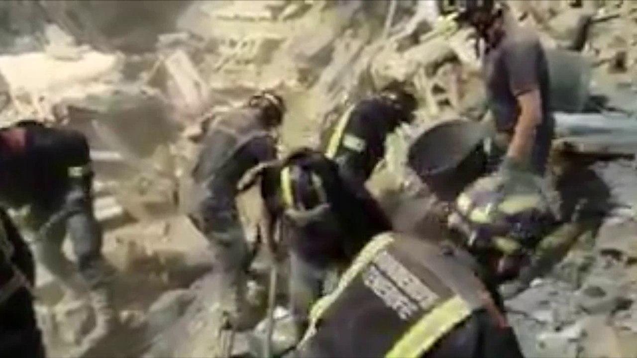 Derrumbe en Tenerife: Así trabajan los bomberos en busca de supervivientes