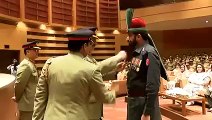 Exclusive Video Of COAS General Raheel Shareef Giving Awards in a Cermony
