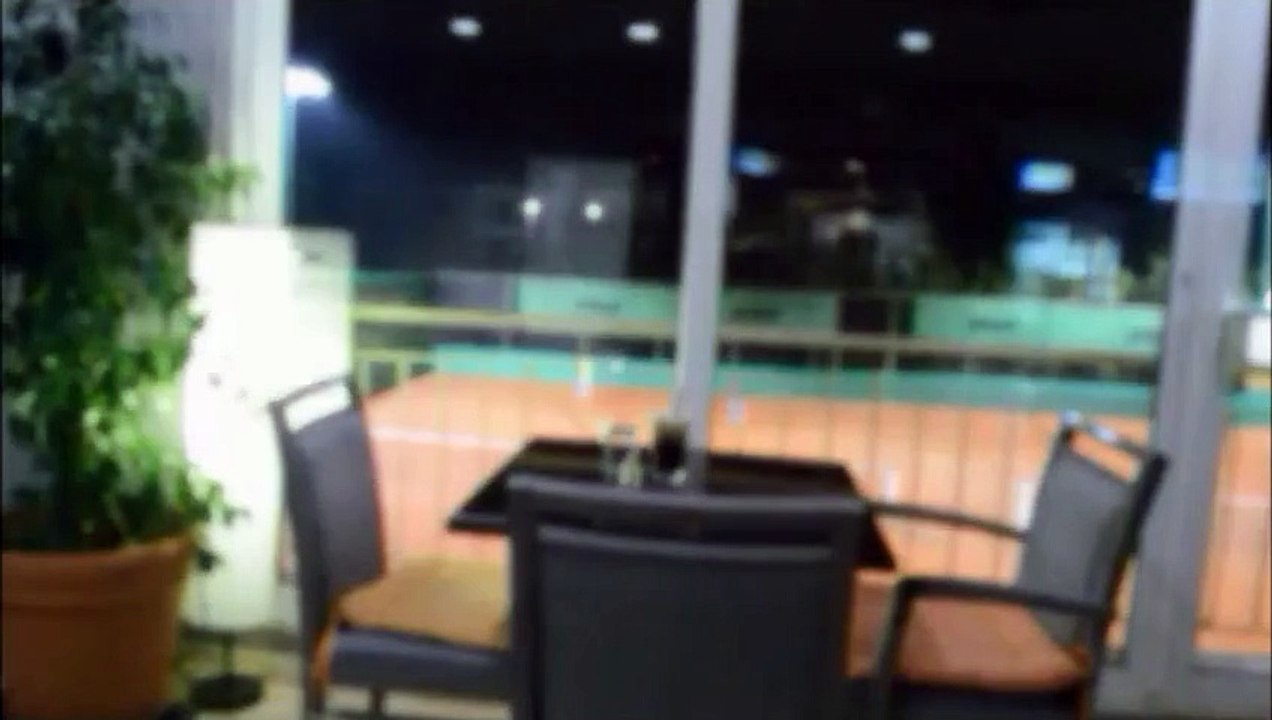 Μες τα φώτα της πόλης (official videoclip) - Μαντίνεια Βάγγαλη | Mes ta fota tis polis (official videoclip)