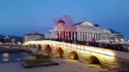 PROTESTUESIT KAH QEVERIA NGA URA E GURIT