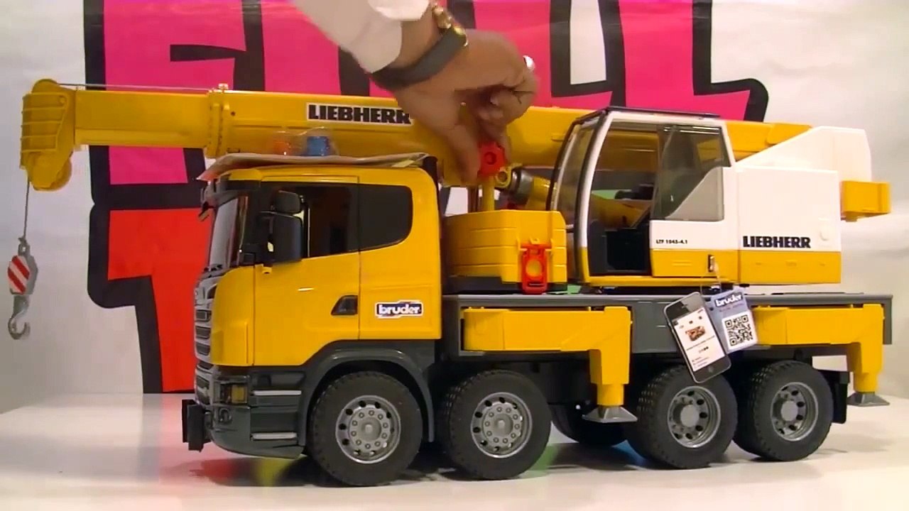 Bruder toy crane store truck