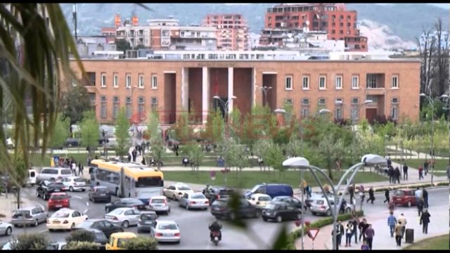 Tatimet dhe Doganat tejkalojnë planin edhe në mars, 95.8 mld lekë të ardhura
