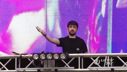 Oliver Heldens live @ Ultra Music Festival Miami 2015