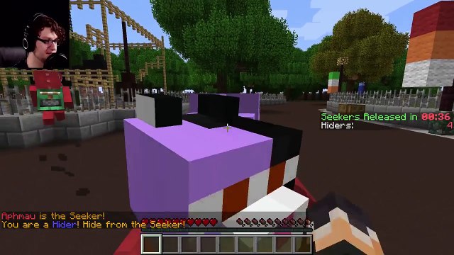 SKY + APHMAU = ULTIMATE HIDING DUO! | Minecraft Mini-Game CAT HIDE N SEEK /w Facecam!