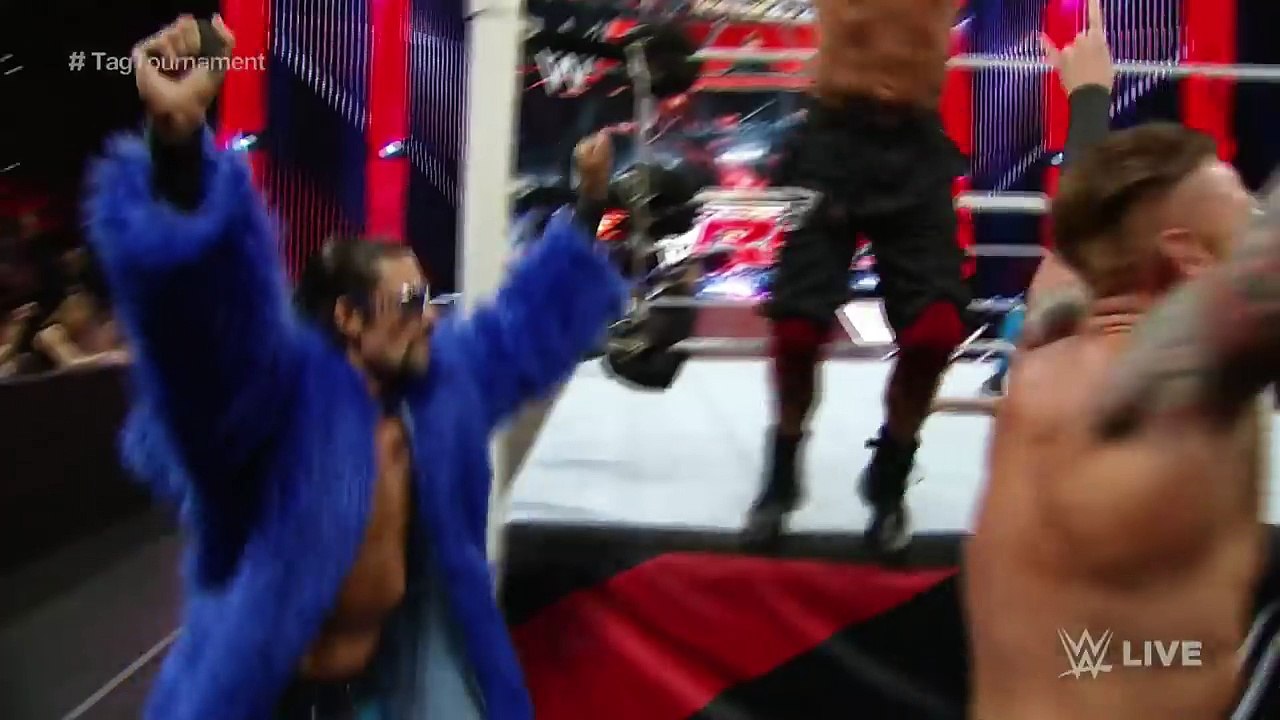 The Usos vs. The Social Outcasts - No. 1 Contenders Tag Team Tournament: Raw, April 11, 2016