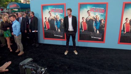 Liam Hemsworth Confirms He Is NOT Engaged To Miley Cyrus!