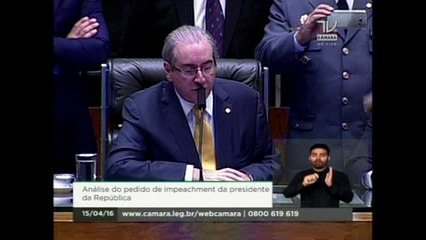 Câmara abre sessão para análise do impeachment