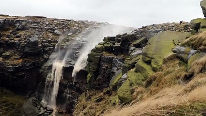 Bu Şelale Ters Akıyor