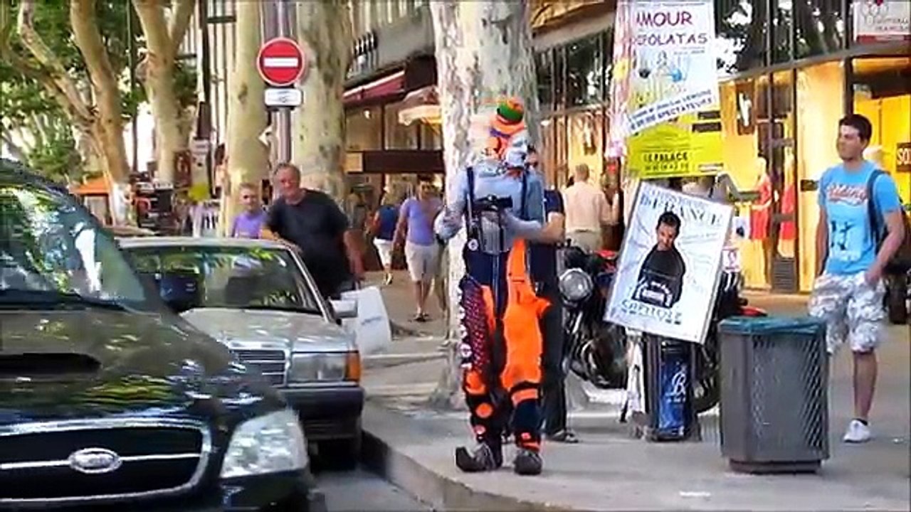 Mimo Karcocha en france fait la circulation à Avignon #1 - Vidéo drôle à mourire de rire