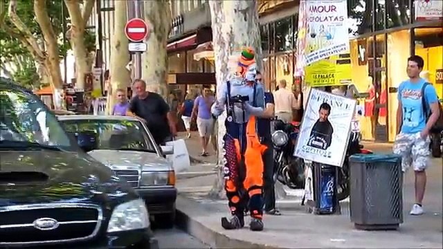 Mimo Karcocha en france fait la circulation à Avignon #1 - Vidéo drôle à mourire de rire