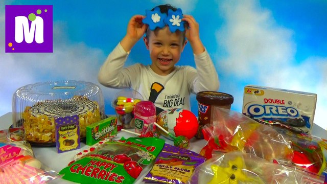 Макс угадывает сладости на вкус с закрытыми глазами Candy's challenge with Bean Boozeled