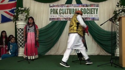 Pakistan Independence Day 2013   Folk song Bismillah karan by Children