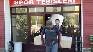Tokatspor'da İcralık Eşyalar Taşınıyor