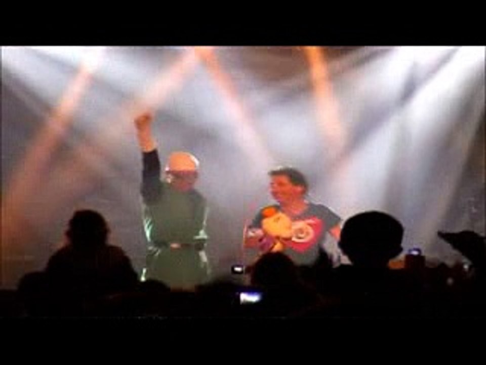 Le spectacle Bernard Minet foire de Savoie 2010 partie 3/5