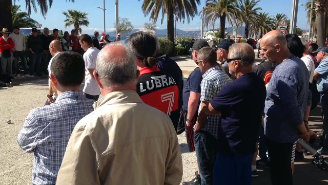 Fréjus, la galerie autour des champions de pétanque !
