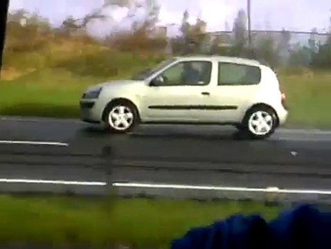 Un français à contre-sens sur l'autoroute en Ecosse