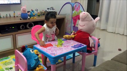 Peppa Pig - Galinha Pintadinha - Letícia Brincando - Criança - Lottie Dottie Chicken