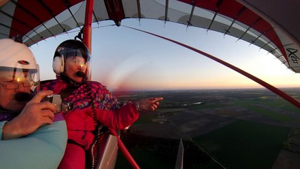 CHERVUDUCIEL_HD : Vol au soleil couchant sur la vallée du Cher