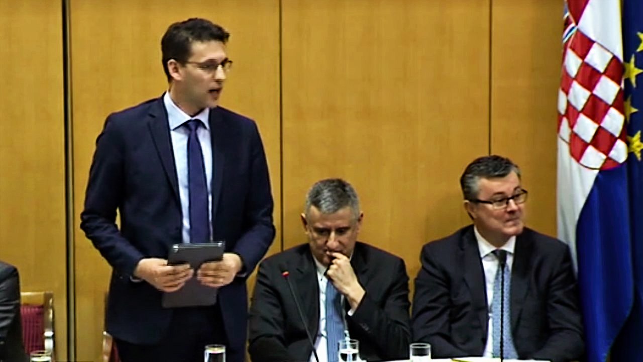 Babić Petrovu: "Krenite radit."