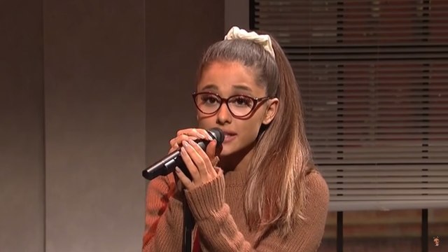 Ариана Гранде имитирует голоса знаменитых певиц ШОК СМОТРЕТЬ ВСЕМ