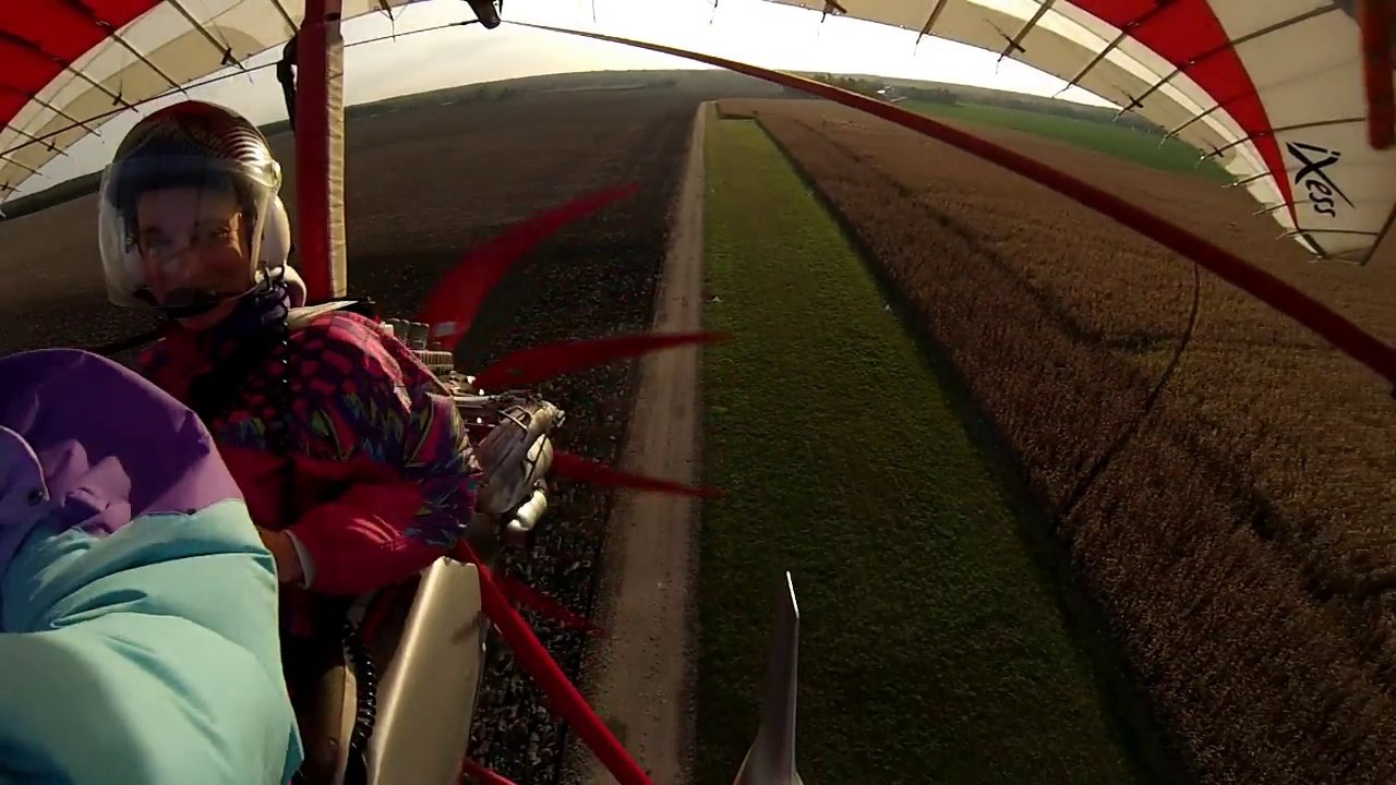 CHERVUDUCIEL_HD : Bapteme au soleil couchant entre la vallée du Cher et Sancerre