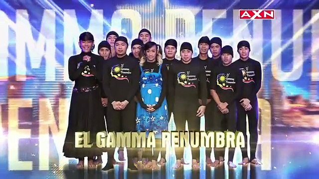 Si spengono le luci nello studio: questo spettacolo vi farà venire la pelle d'oca