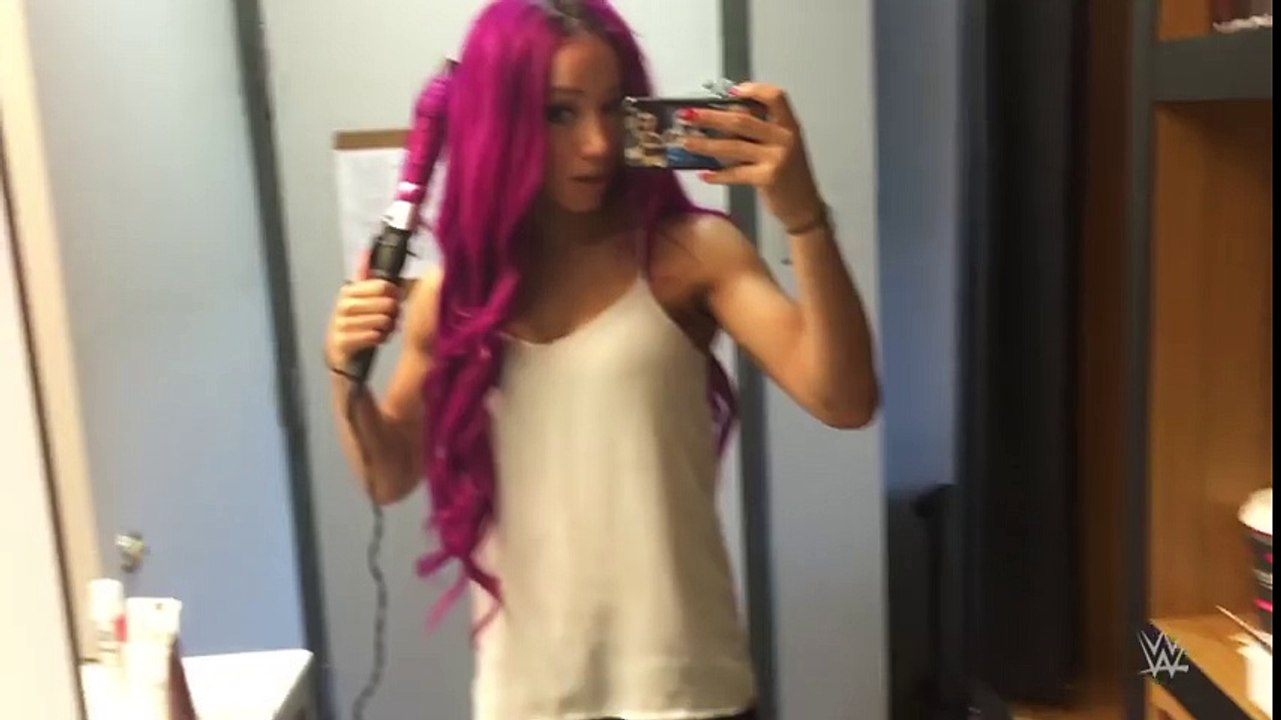 Sasha Banks packs for  The Road   WrestleMania Diary, March 29, 2016