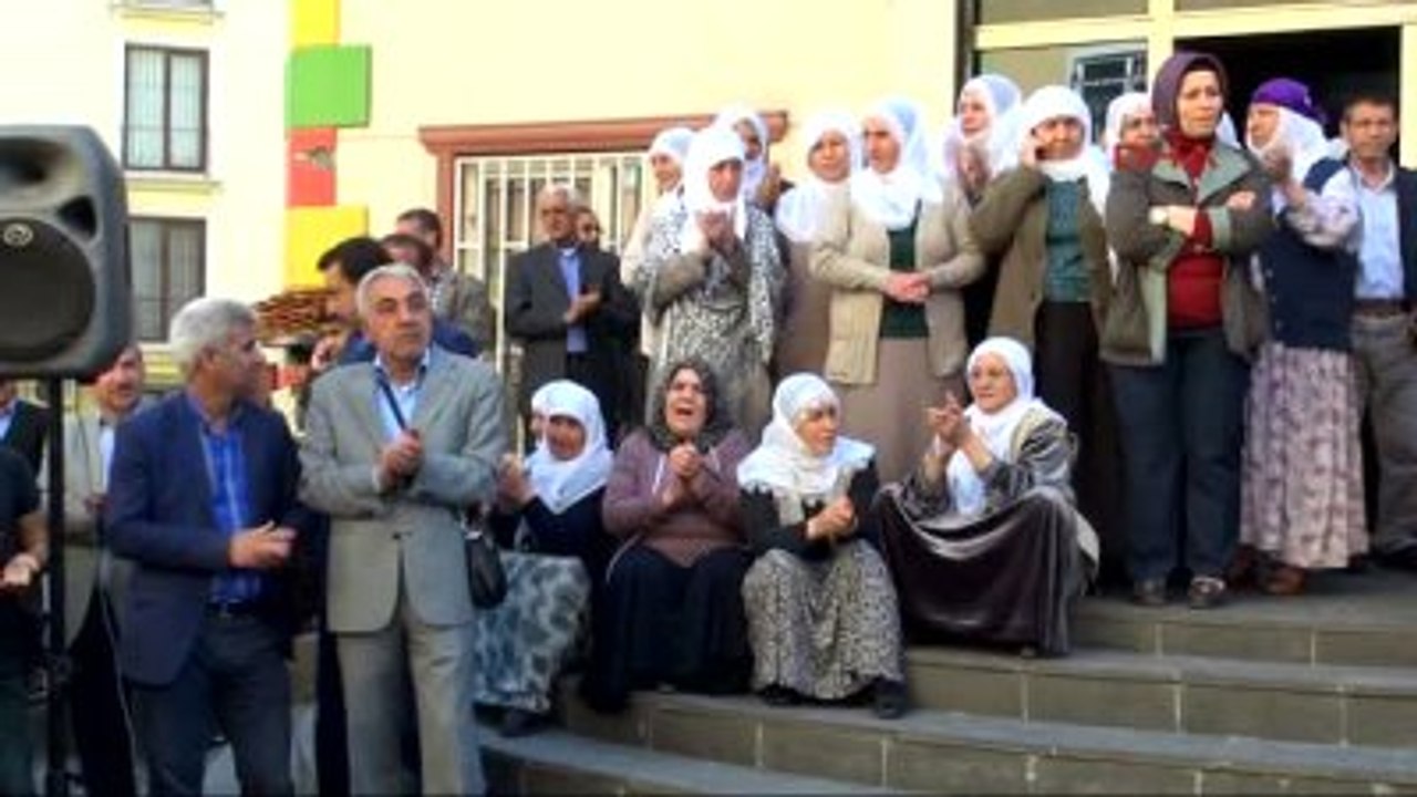Diyarbakır - Hdp'li Demirel: Bu Katliamı Kürt Halkı, Türkiye Halkları Asla Unutmayacak