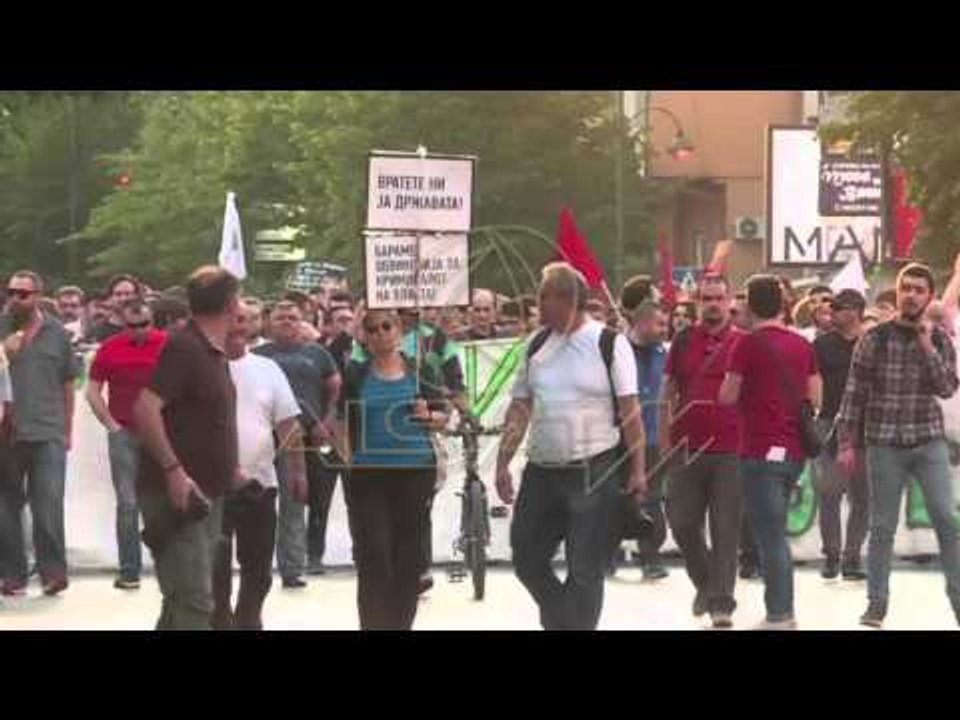 Vazhdon protesta në Shkup