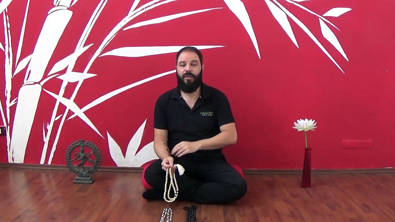 Japa Mala ¿Qué es y cómo cargar el Mala?