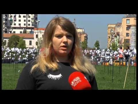 Blerjet online, rritet numri i faqeve online dhe shqiptarëve që porositin në to- Ora News