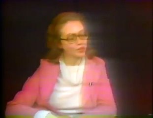 1979 local TV interviewer asks Hillary about "state dinners and teas"