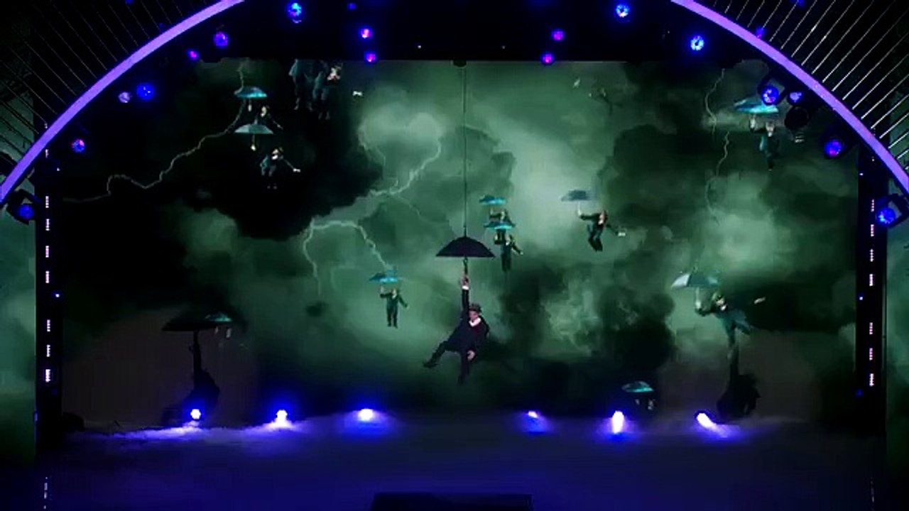 Uzeyer Novruzov Ladder Climber Takes a Spill America\'s Got Talent 2015