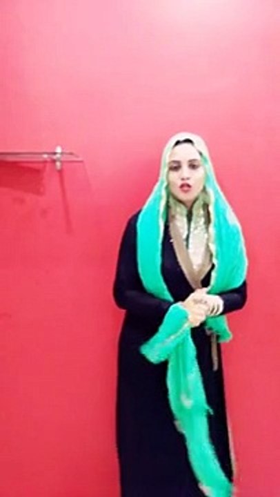 Arshi Khan Message For Shahid Afridi After He Went For Umrah