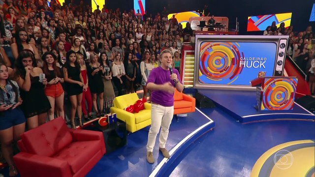 Luan Santana canta Café com Leite no Caldeirão do Huck