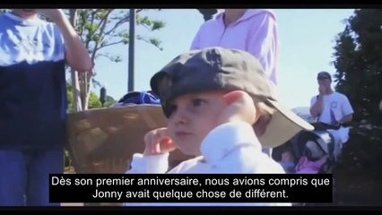 Ils adoptent una chien maltraité et le donnent à leur fils autiste. Ils ne s'imaginaient pas une telle suite!