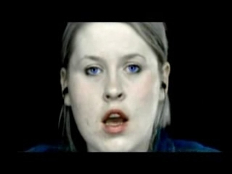 Video x x y