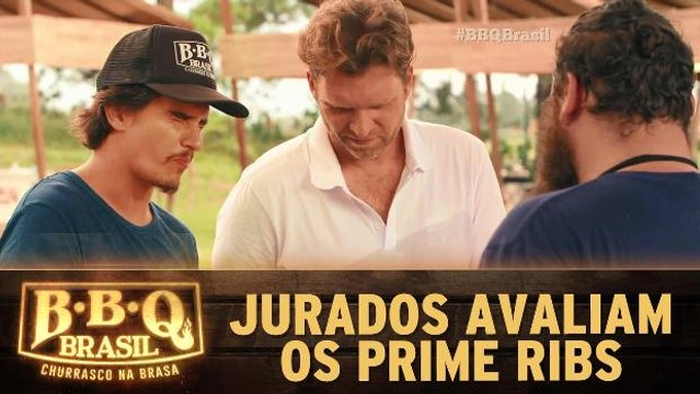 Jurados avaliam os pratos de Prime Rib