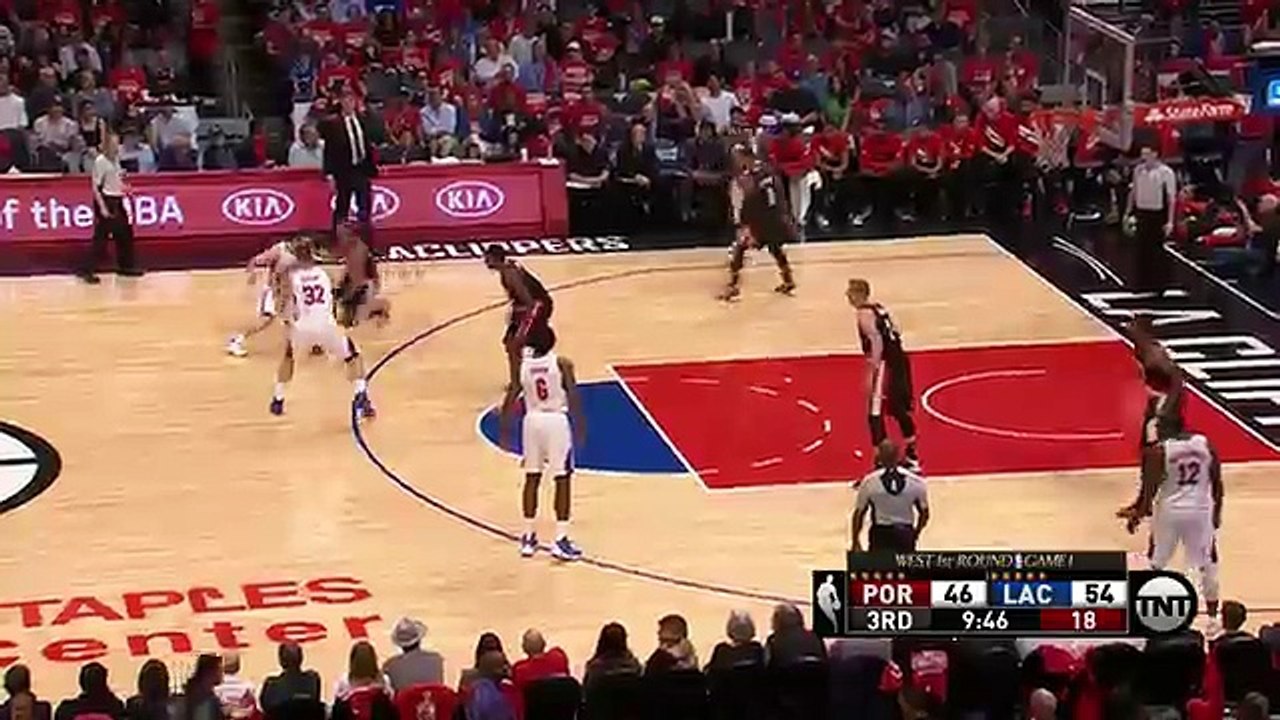 Blake Griffin Monster Dunk - Blazers vs Clippers - Game 1 - April 17, 2016 - NBA Playoffs 2016
