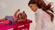 Куклы Холодное Сердце Сури и Холли на детской площадке игрушки и игры для девочек на русском