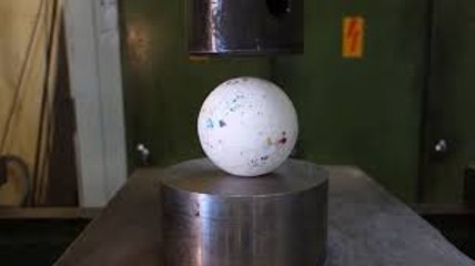 Jawbreaker Crushing with hydraulic press 2016