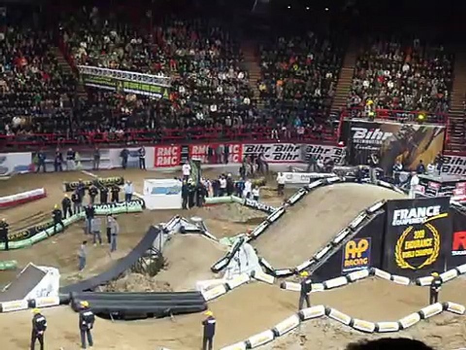 paris bercy super cross 2010 freestyle.AVI