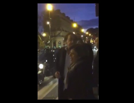 Alain Finkielkraut agressé à NuitDebout Place De la République, le 16 avril 2016