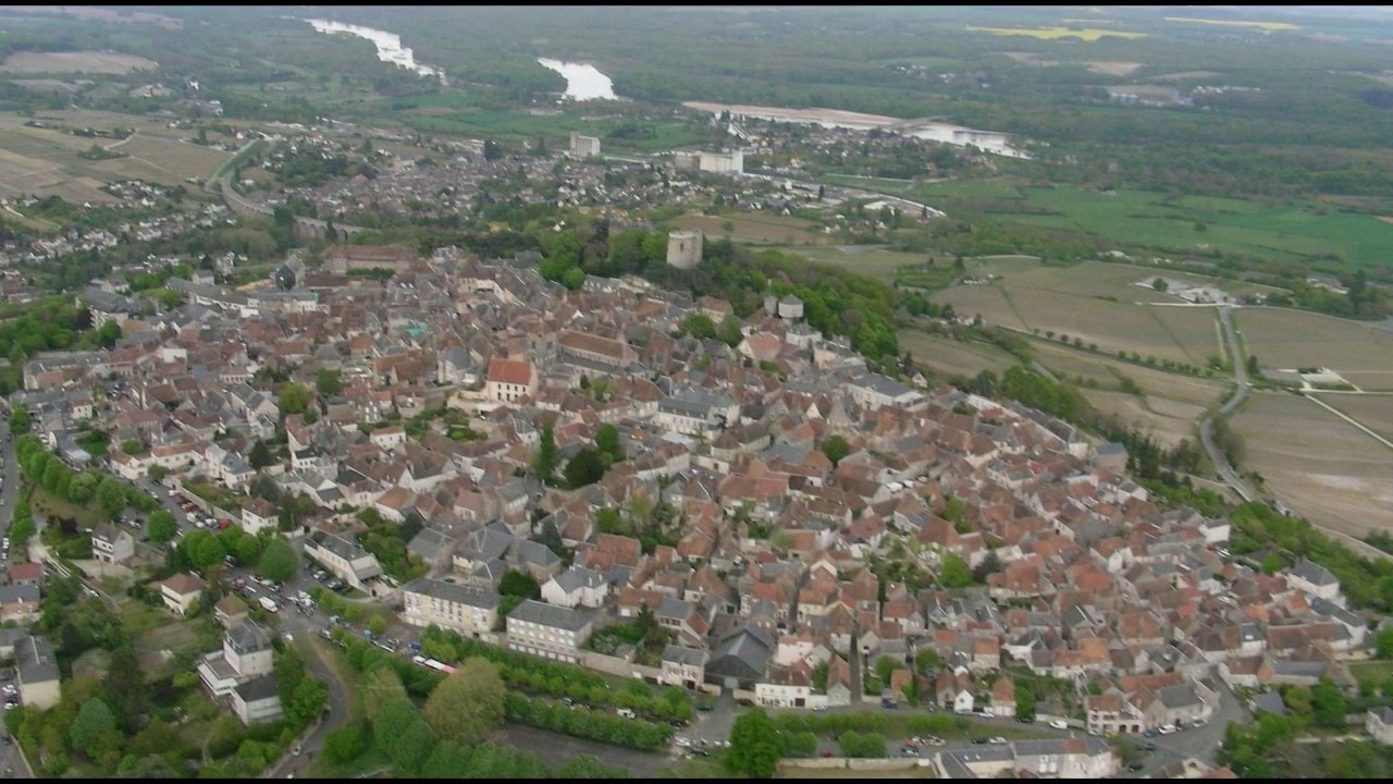 Au dessus du vignoble de SANCERRE, de Sury en Vaux à Sancerre_CHERVUDUCIEL HD
